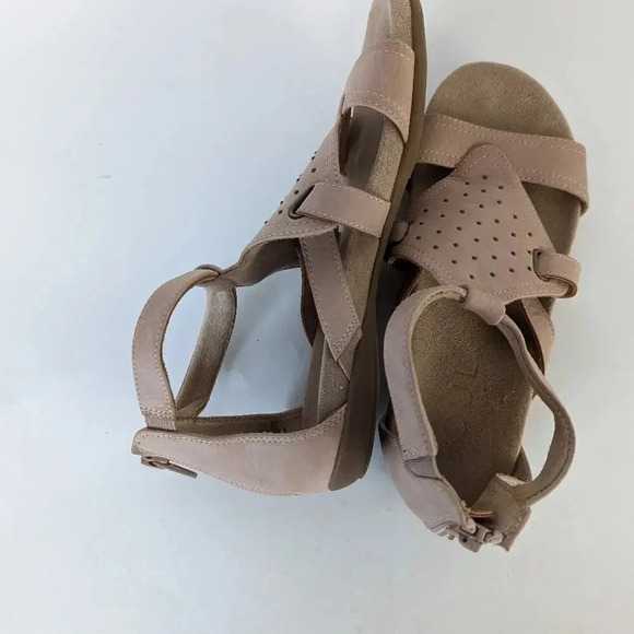 Natural Soul Avonlee Gladiator Sandal - 6.5 - Picture 7 of 8